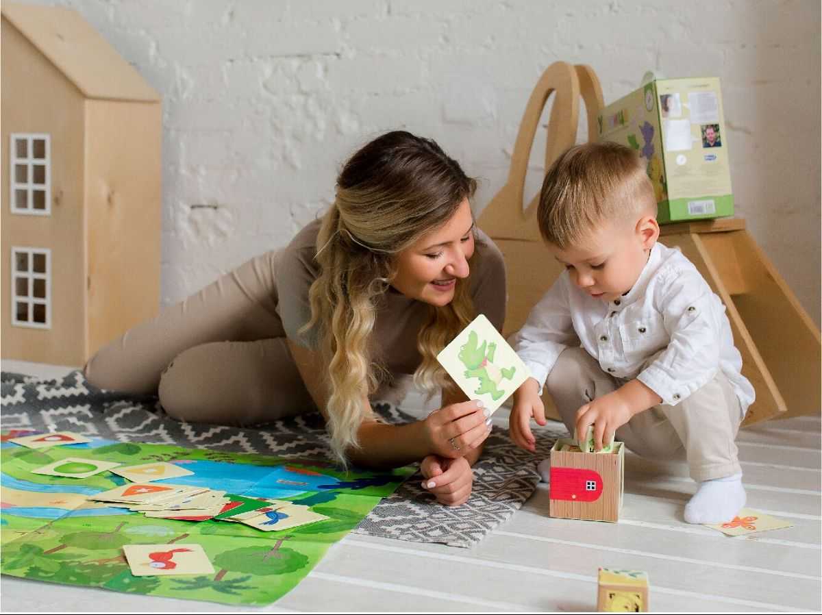Какие игры для малышей, помогут вашему ребенку 2 лет развиваться в домашних условиях Чем занять вашего малыша дома Во что и как поиграть с малышом
