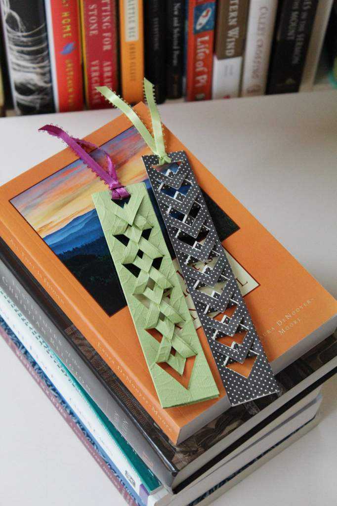 Закладки для книг из бумаги оригами: мастер-класс изготовления своими руками