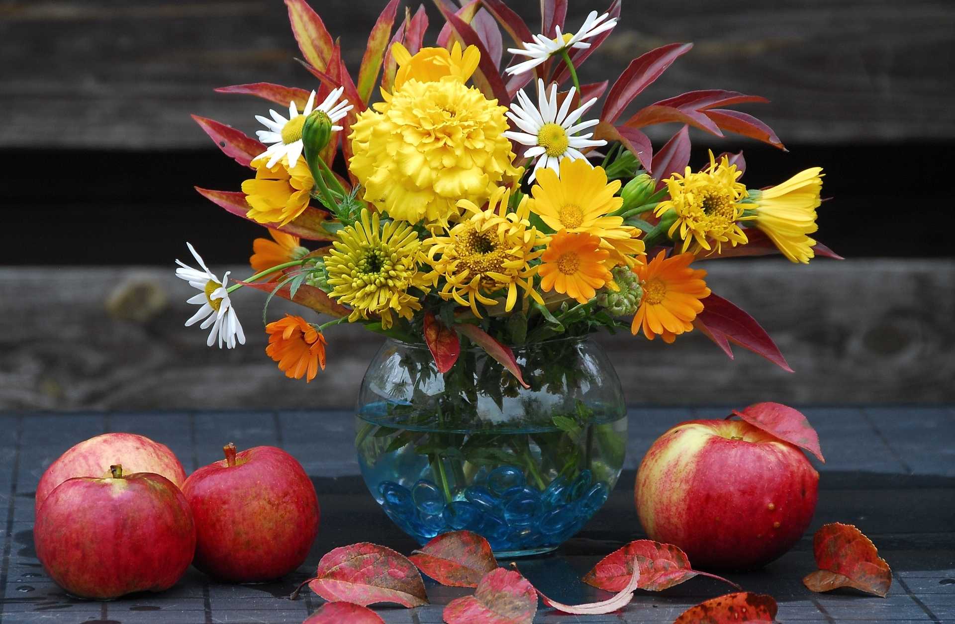 Осенний букет - 50 фото композиций из листьев и цветов.