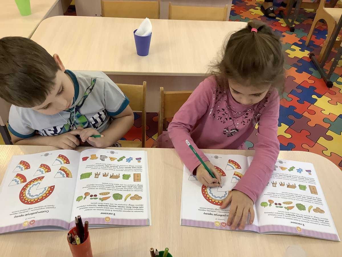 Рисование для детей 2-3 лет: как научить ребенка рисовать