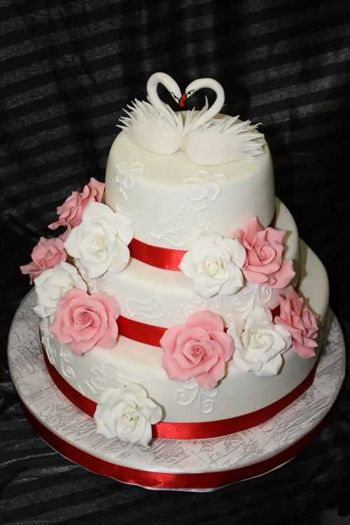 Свадебные торты с лебедями и розами — пошаговая инструкция
