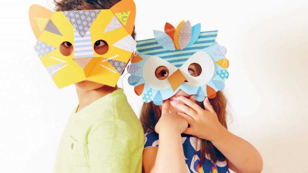 Как нарядить ребенка оригинально Костюм приобретите, а маску сделайте своими руками Дополнение к карнавальному костюму - маска на голову из бумаги
