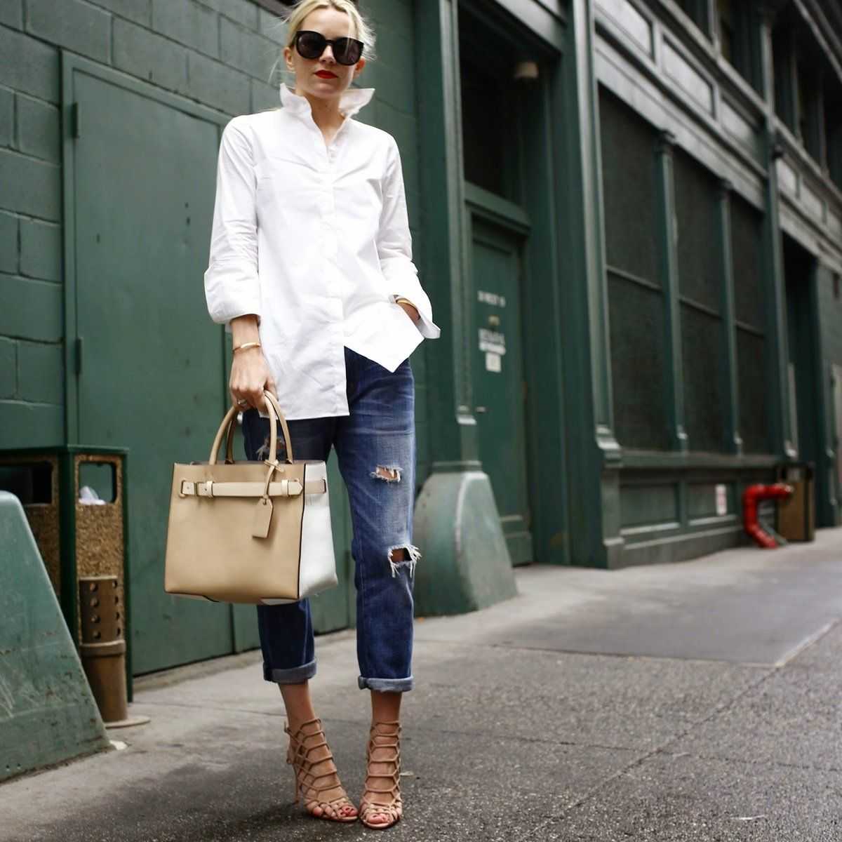 С чем носить серые джинсы (светлые, темные) - фото 2022 - шкатулка красоты