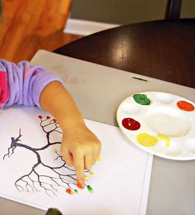 Рисование с малышами от 1 года: тренируем пальчики и входим во вкус + шаблоны
