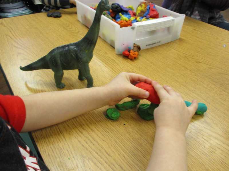 Лепка динозавров из пластилина: показываем как сделать
