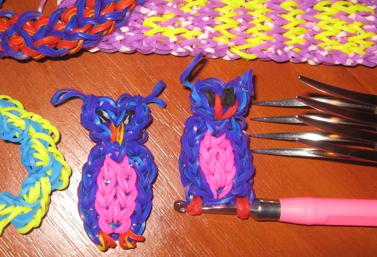 Плетение из резинок на вилке для начинающих: схемы как делать легкие и широкие браслеты